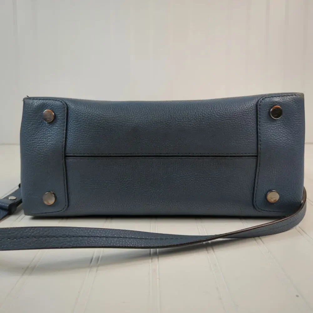 Michael Kors Mercer Leather‎ Satchel Handle Removable Strap Light Blue